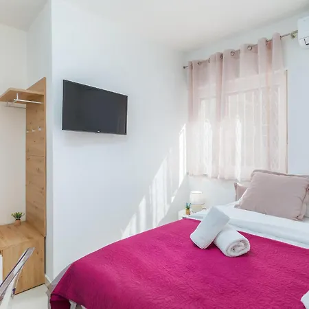 Pet Friendly Apartment In Pula With Wifi