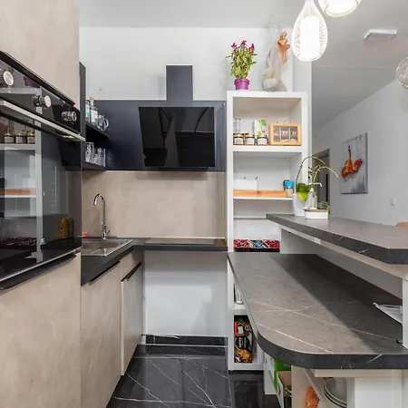 Pet Friendly Apartment In Pula With Wifi Apartment *